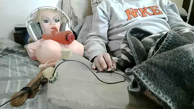messi syssy online show from 07-12-26, 03:14