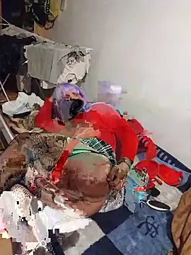 Snapshot of xxxcross90 chatting on 04-08-26, 12:43 xxxcross90 online show from 04-08-26, 12:43