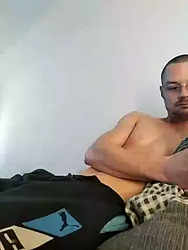 Snapshot of kgltintan chatting on 12-15-24, 08:30 kgltintan online show from 12-15-24, 08:30