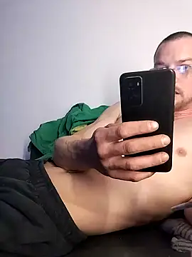 Snapshot of kgltintan chatting on 12-21-24, 07:49 kgltintan online show from 12-21-24, 07:49