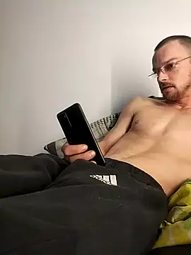 Snapshot of kgltintan chatting on 12-26-24, 10:41 kgltintan online show from 12-26-24, 10:41