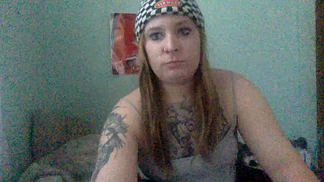 Snapshot of alexabunni chatting on 10-24-25, 01:18 alexabunni online show from 10-24-25, 01:18