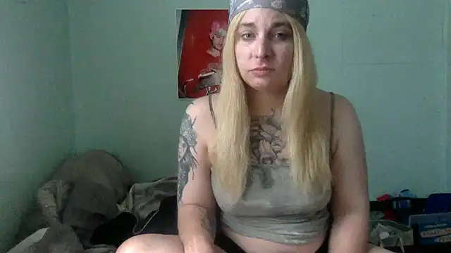 Snapshot of alexabunni chatting on 07-28-26, 02:13 alexabunni online show from 07-28-26, 02:13