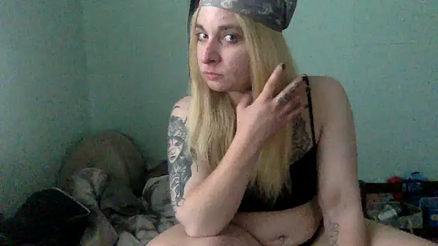 Snapshot of alexabunni chatting on 07-28-26, 03:21 alexabunni online show from 07-28-26, 03:21
