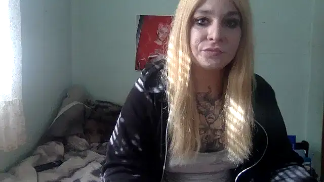 Snapshot of alexabunni chatting on 08-04-26, 01:36 alexabunni online show from 08-04-26, 01:36