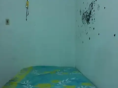 Snapshot of RoosePaarker chatting on 11-02-25, 01:30 RoosePaarker online show from 11-02-25, 01:30