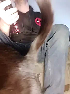 Snapshot of TaylorBlaze chatting on 12-24-24, 01:17 TaylorBlaze online show from 12-24-24, 01:17