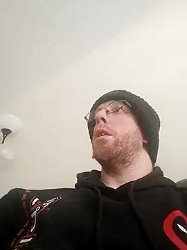 Snapshot of TaylorBlaze chatting on 12-27-24, 02:33 TaylorBlaze online show from 12-27-24, 02:33