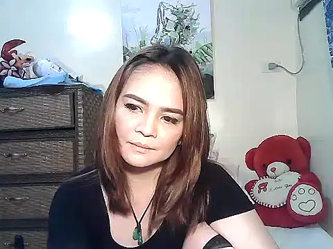 Kisses-13 online show from 11-29-25, 10:40