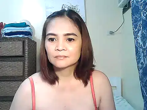 Kisses-13 online show from 04-16-26, 01:23