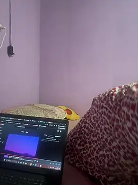 bunnydark00 online show from 12-23-24, 10:23