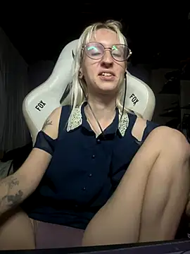 bunnydark00 online show from 11-22-25, 03:16