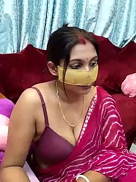 Queen Dolly online show from 01-30-25, 06:10