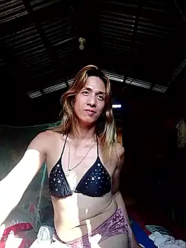 Snapshot of angelie143 chatting on 06-08-26, 07:09 angelie143 online show from 06-08-26, 07:09