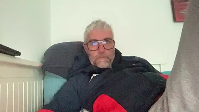 Snapshot of PriapoAfrodite2 chatting on 11-01-25, 01:57 PriapoAfrodite2 online show from 11-01-25, 01:57