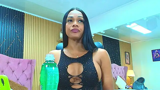 Snapshot of BARBIE_BROWNN chatting on 06-21-26, 02:52 BARBIE BROWNN online show from 06-21-26, 02:52
