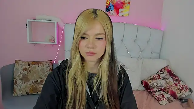 18candys online show from 05-27-26, 12:57