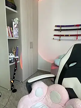 Ale Lewis online show from 03-01-25, 02:44