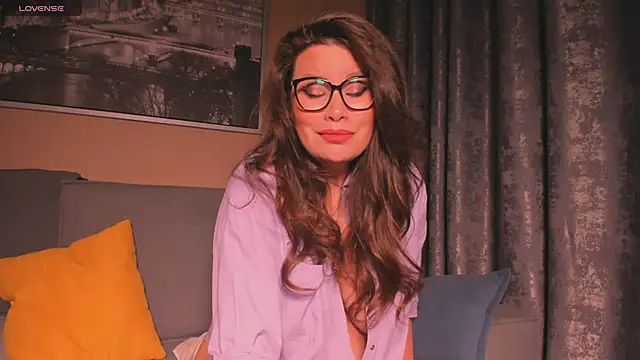 Snapshot of Jessica_555 chatting on 03-13-25, 01:32 Jessica 555 online show from 03-13-25, 01:32