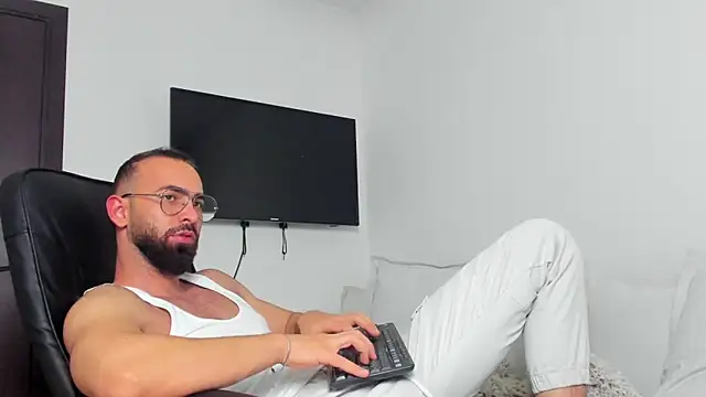 MichaelMasterss online show from 12-24-24, 01:27