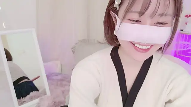 Yuu  k online show from 01-24-25, 02:08