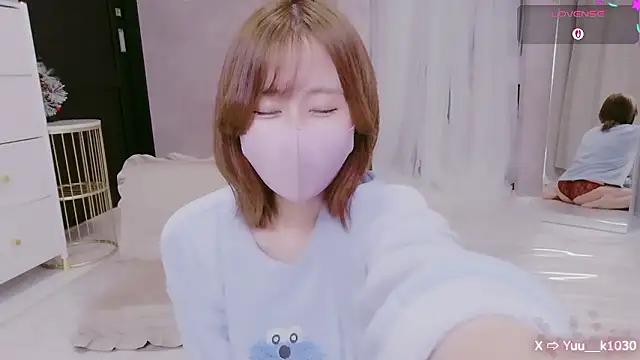 Yuu  k online show from 11-25-25, 03:56