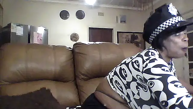 Gucci Bx online show from 10-14-25, 10:21