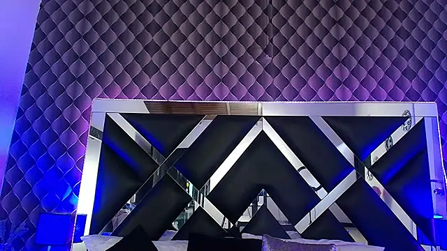 victoriaa lee  online show from 11-29-25, 07:28