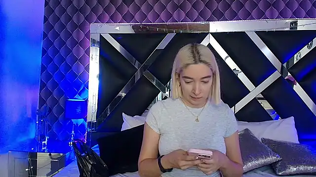 Snapshot of victoriaa_lee_ chatting on 07-29-26, 07:23 victoriaa lee online show from 07-29-26, 07:23