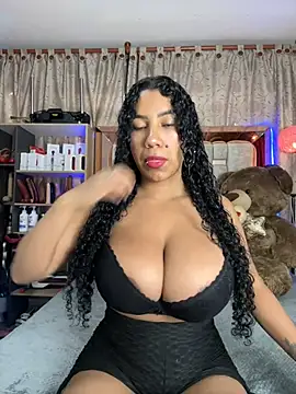 Snapshot of serena_willow chatting on 02-05-25, 11:23 serena willow online show from 02-05-25, 11:23