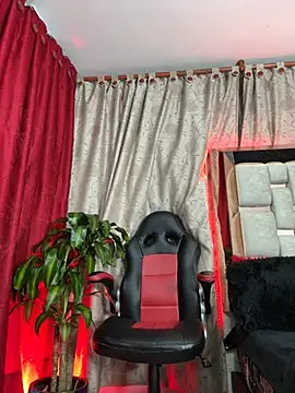 Snapshot of serena_willow chatting on 03-01-25, 08:56 serena willow online show from 03-01-25, 08:56