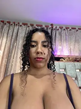 Snapshot of serena_willow chatting on 03-08-25, 05:38 serena willow online show from 03-08-25, 05:38