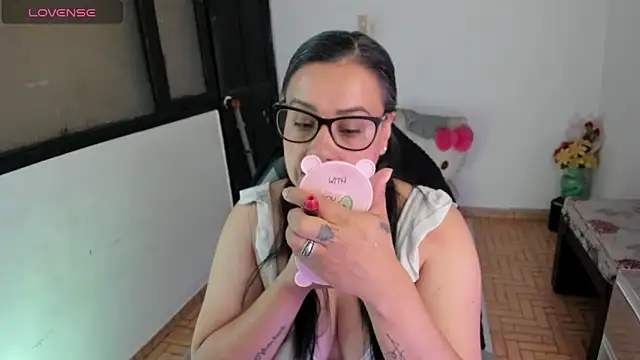 smile sweetpao online show from 02-17-26, 12:12