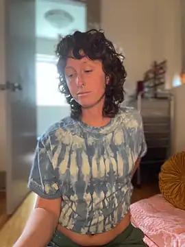 Snapshot of mossy_kiss chatting on 04-05-26, 07:00 mossy kiss online show from 04-05-26, 07:00