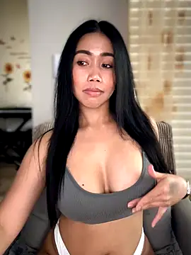 JazzieXo online show from 10-28-25, 06:43