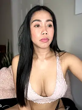 JazzieXo online show from 04-15-26, 08:53