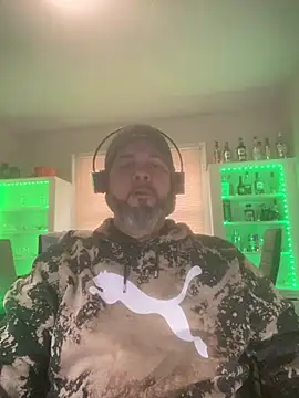 Snapshot of Cristian-Brayan chatting on 01-12-25, 01:37 Cristian-Brayan online show from 01-12-25, 01:37