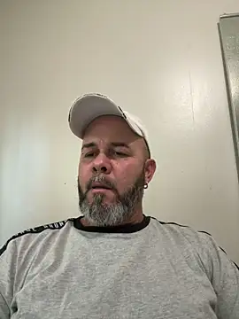 Snapshot of Cristian-Brayan chatting on 09-11-25, 09:59 Cristian-Brayan online show from 09-11-25, 09:59