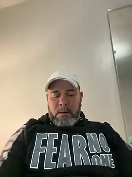 Snapshot of Cristian-Brayan chatting on 09-13-25, 11:43 Cristian-Brayan online show from 09-13-25, 11:43