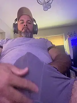 Cristian-Brayan online show from 11-17-25, 01:17