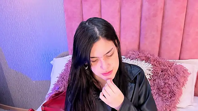 Alexa Thaylor  online show from 10-09-25, 02:48