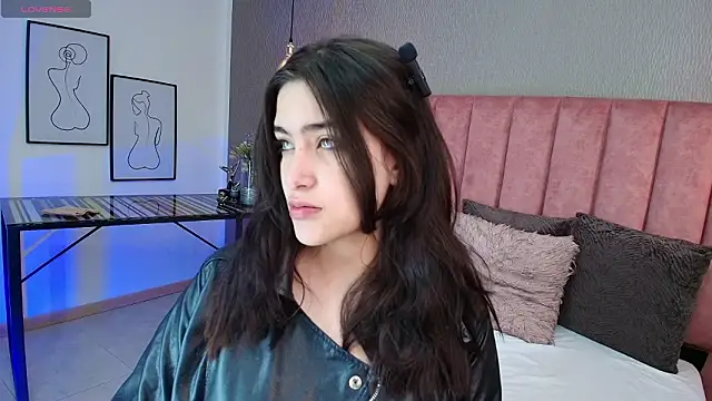 Alexa Thaylor  online show from 03-21-26, 02:20