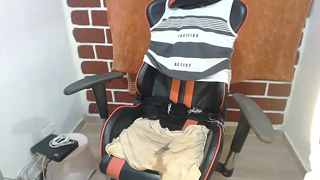 Valentina lara01 online show from 12-03-24, 08:49