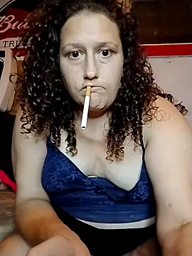 Snapshot of MissMagicMushroom chatting on 09-24-25, 08:28 MissMagicMushroom online show from 09-24-25, 08:28