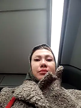 Snapshot of ROXOLANAA_SEXY chatting on 11-14-25, 02:49 ROXOLANAA SEXY online show from 11-14-25, 02:49