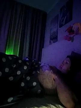 Snapshot of ROXOLANAA_SEXY chatting on 11-16-25, 02:06 ROXOLANAA SEXY online show from 11-16-25, 02:06