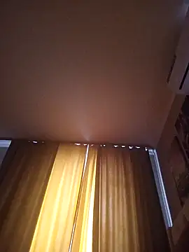 Snapshot of ROXOLANAA_SEXY chatting on 01-07-26, 08:28 ROXOLANAA SEXY online show from 01-07-26, 08:28