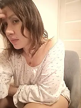 Snapshot of ROXOLANAA_SEXY chatting on 01-13-26, 03:12 ROXOLANAA SEXY online show from 01-13-26, 03:12