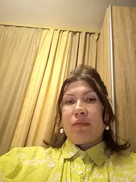 Snapshot of ROXOLANAA_SEXY chatting on 01-14-26, 03:39 ROXOLANAA SEXY online show from 01-14-26, 03:39