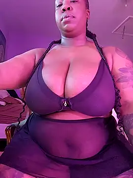 Snapshot of _Ruby_Shy chatting on 10-23-25, 08:29 Ruby Shy online show from 10-23-25, 08:29